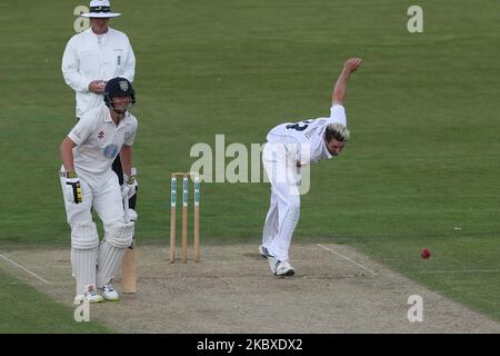 Fynn Hudson-Prentice von Derbyshire Bowling während der Bob Willis Trophy Spiel zwischen Durham County Cricket Club und Derbyshire County Cricket Club in Emirates Riverside, Chester le Street am Samstag, 22.. August 2020. (Foto von Mark Fletcher/MI News/NurPhoto) Stockfoto