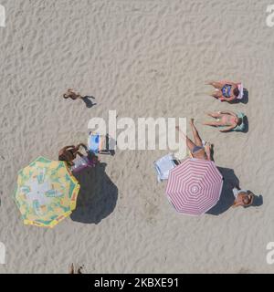 Touristen in Ascea, einem Ferienort in Cilento, Italien, am 22. August 2020. (Foto von Paolo Manzo/NurPhoto) Stockfoto