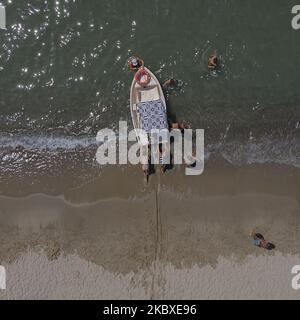 Touristen in Ascea, einem Ferienort in Cilento, Italien, am 22. August 2020. (Foto von Paolo Manzo/NurPhoto) Stockfoto