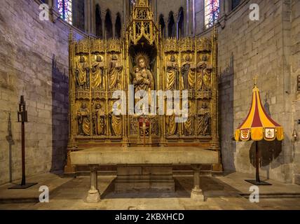 Altarbild in der Apsis der Basilika Sant Feliu in Girona (Katalonien, Spanien) ESP: Retablo al ábside de la Basílica de Sant Feliu de Gerona Stockfoto