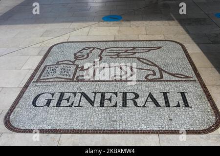 Das Generali Assicurazioni-Logo ist am 28 2020. August im Eingangsbereich des Generali-Gebäudes im Viertel Porta Nuova in Italien zu sehen (Foto: Mairo Cinquetti/NurPhoto) Stockfoto