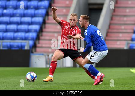 Davis Keillor Dunn von Oldham Athletic während des Vorsaison-Freundschaftsspiel zwischen Oldham Athletic und Lincoln City im Boundary Park, Oldham, England, am 29. August 2020. (Foto von Eddie Garvey/MI News/NurPhoto) Stockfoto