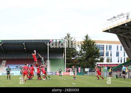 Ein allgemeiner Blick auf das Innere des Stadions während des Spiels der Gallagher Premiership zwischen London Irish und Saracens bei der Stoop, Twickenham am 31. August 2020 in London, England. (Foto von Jacques Feeney/MI News/NurPhoto) Stockfoto