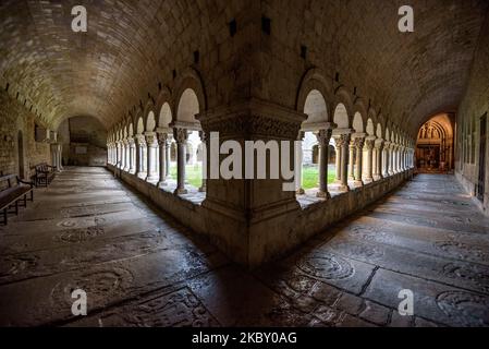 Kloster und Details der Hauptstädte der Kathedrale von Girona (Katalonien, Spanien) ESP: Claustro y detalles de los capiteles de la catedral de Gerona Stockfoto