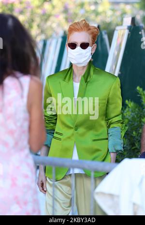 Tilda Swinton wird gesehen, wie er am 03. September 2020 während des Filmfestivals in Venedig 77. im Excelsior ankommt. (Foto von Matteo Chinellato/NurPhoto) Stockfoto