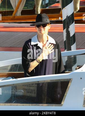 Tilda Swinton wird gesehen, wie er am 04. September 2020 während des Filmfestivals in Venedig 77. im Excelsior ankommt. (Foto von Matteo Chinellato/NurPhoto) Stockfoto