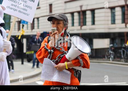 Anhänger von Julian Assange vor dem Gericht nach dem ersten Tag der Auslieferungsverhandlung von Julian Assange am 07. September 2020 im Old Bailey, London, England. (Foto von Lucy North/MI News/NurPhoto) Stockfoto