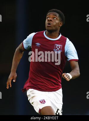 Ademipo Odubeke von West Ham United U21 im Einsatz während der EFL Trophy Southern Group Abetween Southend United und West Ham United U21 im Roots Hall Stadium, Southend, UK am 08.. September 2020 (Foto by Action Foto Sport/NurPhoto) Stockfoto