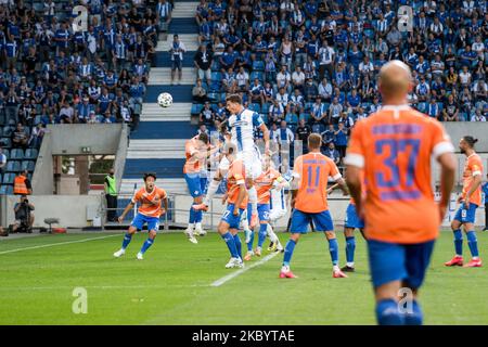 Tobias Müller von 1. Der FC Magdeburg schießt beim ersten DFB-Pokalspiel zwischen 1 und 19 das erste Tor seiner Mannschaft. FC Magdeburg und SV Darmstadt 98 in der MDCC-Arena am 13. September 2020 in Magdeburg. (Foto von Peter Niedung/NurPhoto) Stockfoto