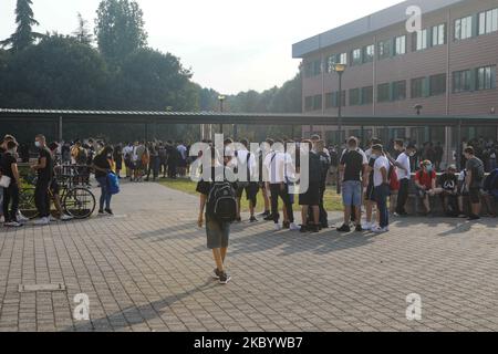 Wiedereröffnung der Schulen nach der Zwangsschließung aufgrund des Coronavirus-Notstands in Italien, Mailand, Italien, am 14. September 2020 (Foto: Mairo Cinquetti/NurPhoto) Stockfoto