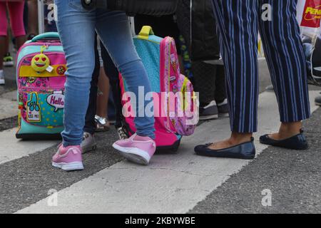 Wiedereröffnung der Schulen nach der Zwangsschließung aufgrund des Coronavirus-Notstands in Italien, Mailand, Italien, am 14. September 2020 (Foto: Mairo Cinquetti/NurPhoto) Stockfoto