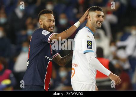 Der brasilianische Stürmer Neymar von Paris Saint-Germain und Alvaro Gonzales von Marseille während des französischen Fußballspiels L1 zwischen Paris Saint-Germain (PSG) und Marseille (OM) am 13. September 2020 im Stadion Parc de Princes in Paris. (Foto von Mehdi Taamallah/NurPhoto) Stockfoto