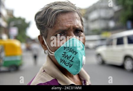 Ein Mann mit einer präventiven Maske in Kalkutta, Indien, 16. September 2020. Laut einem indischen Medienbericht kämpfen Krankenhäuser um Sauerstoff, da Indien die 5 Millionen häufigsten Coronavirus-Fälle überwindet. (Foto von Indranil Aditya/NurPhoto) Stockfoto