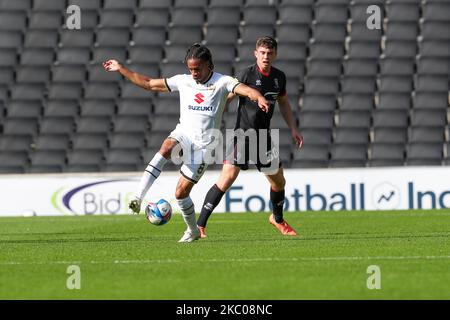 Milton Keynes Dons David Kasumu während der ersten Hälfte des Sky Bet League 1-Spiels zwischen MK Dons und Lincoln City im Stadium MK, Milton Keynes, England, am 19. September 2020. (Foto von John Cripps/MI News/NurPhoto) Stockfoto