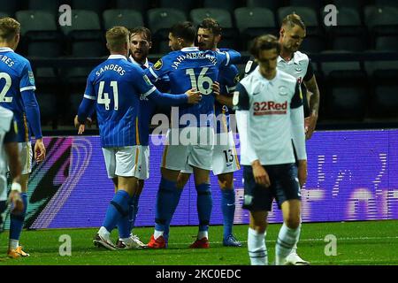 Brightons Alexis MacAllister feiert den 2-0. September beim Carabao Cup-Spiel zwischen Preston North End und Brighton und Hove Albion am 23.. September 2020 in Deepdale, Preston, England. (Foto von Chris Donnelly/MI News/NurPhoto) Stockfoto