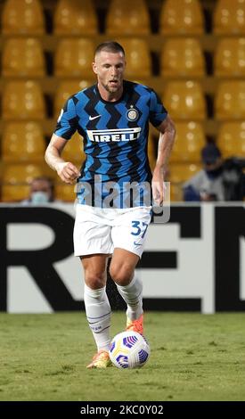 Milan Skriniar des FC Internazionale während des Serie-A-Spiels zwischen Benevento Calcio und FC Internazionale Milano am 30. September 2020 Stadion 'Ciro Vigorito' in Benevento, Italien (Foto: Gabriele Maricchiolo/NurPhoto) Stockfoto