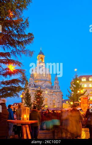 Weihnachtsmarkt in der Altstadt von Dresden, Deutschland Stockfoto