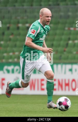 Davy Klaasen vom SV Werder Bremen läuft beim Bundesliga-Spiel zwischen dem SV Werder Bremen und der DSC Arminia Bielefeld am 03. Oktober 2020 im Wohninvest WESERSTADION in Bremen mit Ball. (Foto von Peter Niedung/NurPhoto) Stockfoto