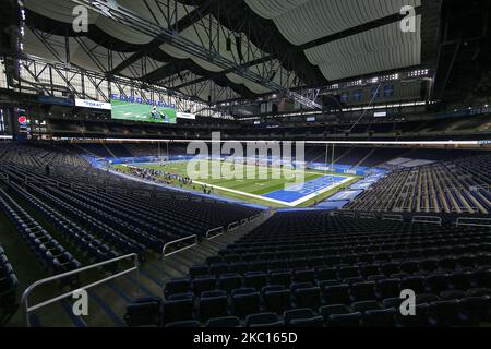 Die Detroit Lions und New Orleans Saints spielen am Sonntag, den 4. Oktober 2020, in Abwesenheit von Zuschauern während der ersten Hälfte eines NFL-Fußballspiels gegen die New Orleans Saints in Detroit, Michigan, USA, ein Spiel im Ford Field Stadium. (Foto von Amy Lemus/NurPhoto) Stockfoto