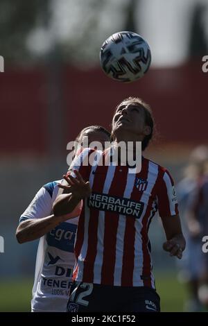 Kylie Strom von Atletico kontrolliert den Ball beim Primera Division Feminina-Spiel zwischen Atletico de Madrid und UD Granadilla Teneriffa am 10. Oktober 2020 in Madrid, Spanien. (Foto von Jose Breton/Pics Action/NurPhoto) Stockfoto