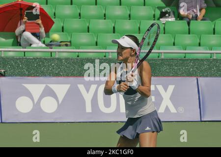 Sloane Stephens aus den USA und Kimiko Date-Krumm aus JPN spielen am 24. September 2015 ein Spiel während der dritten Runde der WTA Korea Open auf dem Olympic Park Tennis Court in Seoul, Südkorea. Sloane Stephens Match gewann den Punktestand mit 6-3,6-4. (Foto von Seung-il Ryu/NurPhoto) Stockfoto