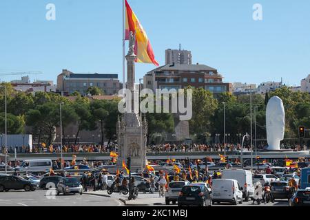 Protest gegen die von rrss einberufene und von vox zitierte Regierung in Madrid, Spanien, am 0ctober 12. 2020. (Foto von Antonio Navia/NurPhoto) Stockfoto