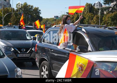 Protest gegen die von rrss einberufene und von vox zitierte Regierung in Madrid, Spanien, am 0ctober 12. 2020. (Foto von Antonio Navia/NurPhoto) Stockfoto