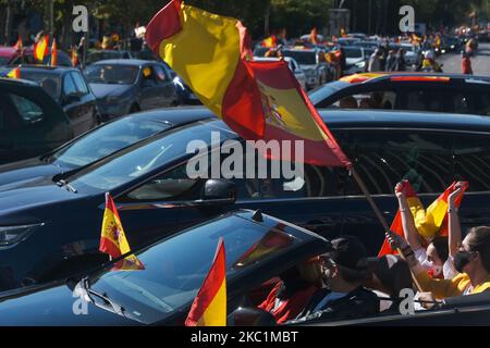 Protest gegen die von rrss einberufene und von vox zitierte Regierung in Madrid, Spanien, am 0ctober 12. 2020. (Foto von Antonio Navia/NurPhoto) Stockfoto