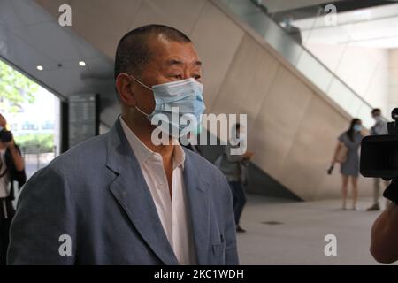 Jimmy Lai nimmt erneut an der Gerichtsverhandlung von West Kowloon Teil, um eine Anklage wegen unerlaubter Versammlung während der Tiananmen-Platz-Vigil im Juni 4, Hongkong, 15.. Oktober 2020, zu beantworten (Foto von Tommy Walker/NurPhoto) Stockfoto