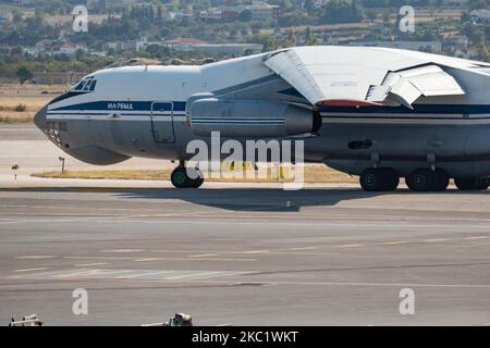 Eine Sowjetunion stellte Ilyushin Il-76MD kommerzielle Frachter-Flugzeuge her, die schwere Fracht transportierten, wie sie auf dem Asphalt abgestellt waren und am 21. September 2020 vom internationalen Flughafen Thessaloniki, SKG LGTS, abflogen. Der viermotorige Turbofan IL76 mit der Registrierung RA-78845 gehört der russischen Regierung, insbesondere der Luftwaffe der Russischen Föderation. Der Flugzeugtyp hatte seinen ersten Flug am 1971. März. Thessaloniki, Griechenland am 21. September 2020 (Foto von Nicolas Economou/NurPhoto) Stockfoto