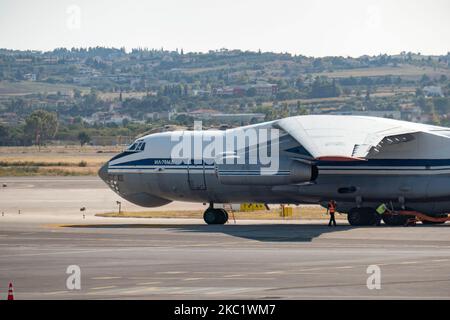 Eine Sowjetunion stellte Ilyushin Il-76MD kommerzielle Frachter-Flugzeuge her, die schwere Fracht transportierten, wie sie auf dem Asphalt abgestellt waren und am 21. September 2020 vom internationalen Flughafen Thessaloniki, SKG LGTS, abflogen. Der viermotorige Turbofan IL76 mit der Registrierung RA-78845 gehört der russischen Regierung, insbesondere der Luftwaffe der Russischen Föderation. Der Flugzeugtyp hatte seinen ersten Flug am 1971. März. Thessaloniki, Griechenland am 21. September 2020 (Foto von Nicolas Economou/NurPhoto) Stockfoto