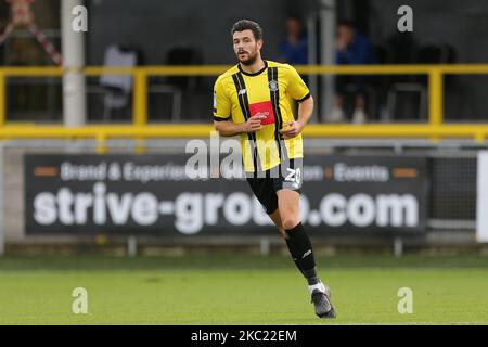 Connor Hall of Harrogate Town während des Sky Bet League 2-Spiels zwischen Harrogate Town und Barrow in der Wetherby Road, Harrogate, England am 17.. Oktober 2020. (Foto von Mark Fletcher/MI News/NurPhoto) Stockfoto