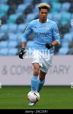 Manchester City führt Felix Nmecha während des Premier League 2-Spiels zwischen Manchester City und Leicester City im Academy Stadium, Manchester, England am 18.. Oktober 2020. (Foto von Chris Donnelly/MI News/NurPhoto) Stockfoto