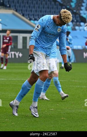 Citys Felix Nmecha feiert den 3-0. Platz beim Premier League 2-Spiel zwischen Manchester City und Leicester City im Academy Stadium, Manchester, England am 18.. Oktober 2020. (Foto von Chris Donnelly/MI News/NurPhoto) Stockfoto