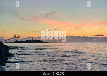 Sonnenuntergang auf der Insel, Licosa, italien Stockfoto