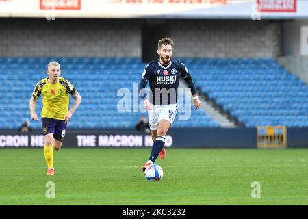 Tom Bradshaw beim Sky Bet Championship-Spiel zwischen Millwall und Huddersfield Town am 31. Oktober 2020 in The Den in London, England. (Foto von MI News/NurPhoto) Stockfoto