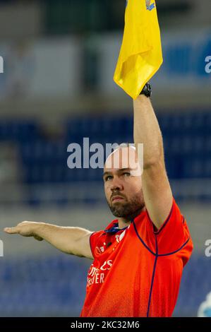 Der schottische Schiedsrichter Mike Adamson beim Guinness Six Nations Rugby Championship-Spiel zwischen Italien und England im Olimpic Stadium (Stadio Olimpico) in Rom, Italien, am 31. Oktober 2020. Das Spiel wird wegen der Pandemie von Covid19 hinter verschlossenen Türen gespielt. (Foto von Lorenzo Di Cola/NurPhoto) Stockfoto