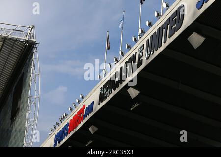 Ein allgemeiner Blick auf das Innere des St James' Parks während des Premier League-Spiels zwischen Newcastle United und Everton im St. James's Park, Newcastle am Sonntag, den 1.. November 2020. (Foto von Mark Fletcher/MI News/NurPhoto) Stockfoto