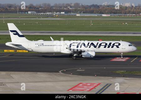 Ein Finnair Airbus A320 am Flughafen Düsseldorf am 24. November 2019. (Foto von Robert Smith/MI News/NurPhoto) Stockfoto