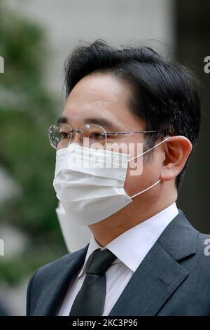 Jay Y. Lee, Vizepräsident von Samsung Electronics (Jae-yong Lee), kommt am 09. November 2020 in Seoul, Südkorea, zum Obergericht von Seoul. Jay Y. Lee hat wiederholt alle seine Anschuldigungen bestritten, aber es besteht die Möglichkeit, ins Gefängnis zurückzukehren, wenn er verurteilt wird. (Foto von Chris Jung/NurPhoto) Stockfoto