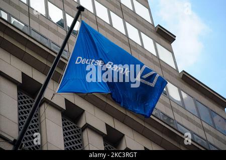 Ein Blick auf den New Yorker Hauptsitz der Deutschen Bank in der Wall Street am 10. November 2020. Die Deutsche Bank plant, die Beziehungen zu Trump nach der Wahl zu verringern und könnte seine Vermögenswerte beschlagnahmen, wenn er seine Schulden nicht zurückzahlen kann, berichtet Reuters. (Foto von John Nacion/NurPhoto) Stockfoto