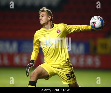 Charlton Athletic's Ashley Maynard-Brewer während der Papa John's Trophy - Southern Group G zwischen Charlton Athletic und Leyton Orient am 10.. November 2020 im Valley, Woolwich (Foto by Action Foto Sport/NurPhoto) Stockfoto