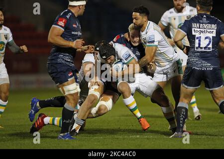 Northamptons Tom James lädt sich während des Spiels der Gallagher Premiership zwischen Sale Sharks und Northampton Saints im AJ Bell Stadium, Eccles, am Freitag, den 20.. November 2020 vor. (Foto von Chris Donnelly/MI News/NurPhoto) Stockfoto