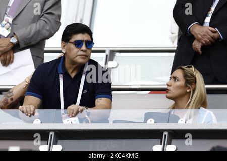 Diego Maradona während des Spiels der FIFA Fußball-Weltmeisterschaft Russland 16 zwischen Frankreich und Argentinien 2018 in der Kazan Arena am 30. Juni 2018 in Kazan, Russland. (Foto von Mehdi Taamallah/NurPhoto) Stockfoto