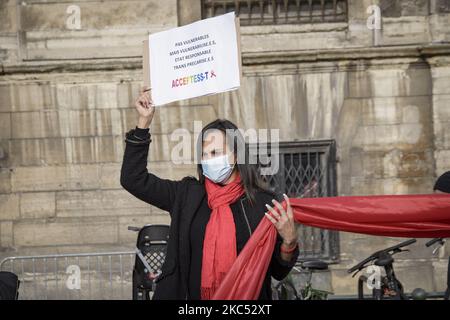 Act-up-Aktivisten versammeln sich zum Welt-AIDS-Tag in Paris. Paris, 1.. Dezember 2020. (Foto von Jacopo Landi/NurPhoto) Stockfoto