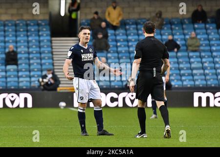 Ben Thompson, Darren England während des Sky Bet Championship-Spiels zwischen Millwall und Derby County im The Den am 05. Dezember 2020 in London, England. (Foto von MI News/NurPhoto) Stockfoto