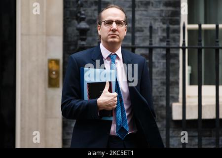 Martin Reynolds, Principal Private Secretary des britischen Premierministers Boris Johnson, verlässt die Downing Street 10 für das wöchentliche Kabinettstreffen, das derzeit am 8. Dezember 2020 im Foreign, Commonwealth and Development Office (FCDO) in London, England, stattfindet. (Foto von David Cliff/NurPhoto) Stockfoto