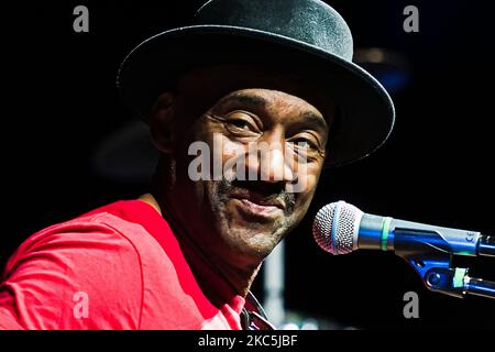 Brünn, Tschechische Republik. 04.. November 2022. DER US-Bassist Marcus Miller tritt während des Konzerts auf dem JazzFest Brno in Brünn, Tschechien, am 4. November 2022 auf. Quelle: Patrik Uhlir/CTK Photo/Alamy Live News Stockfoto