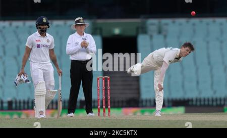 Mitchell Swepson von Australia A bowls während des zweiten Tages des Tour-Spiels zwischen Australien A und Indien am Sydney Cricket Ground am 12. Dezember 2020 in Sydney, Australien. (Nur zur redaktionellen Verwendung) (Foto von Izhar Khan/NurPhoto) Stockfoto