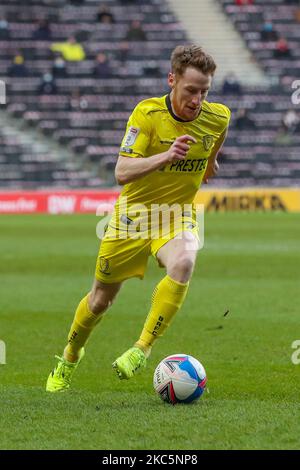 Stephen Quinn von Burton Albion während der ersten Hälfte der Sky Bet League ein Spiel zwischen MK Dons und Burton Albion im Stadium MK, Milton Keynes am Samstag, den 12.. Dezember 2020. (Foto von John Cripps/MI News/NurPhoto) Stockfoto